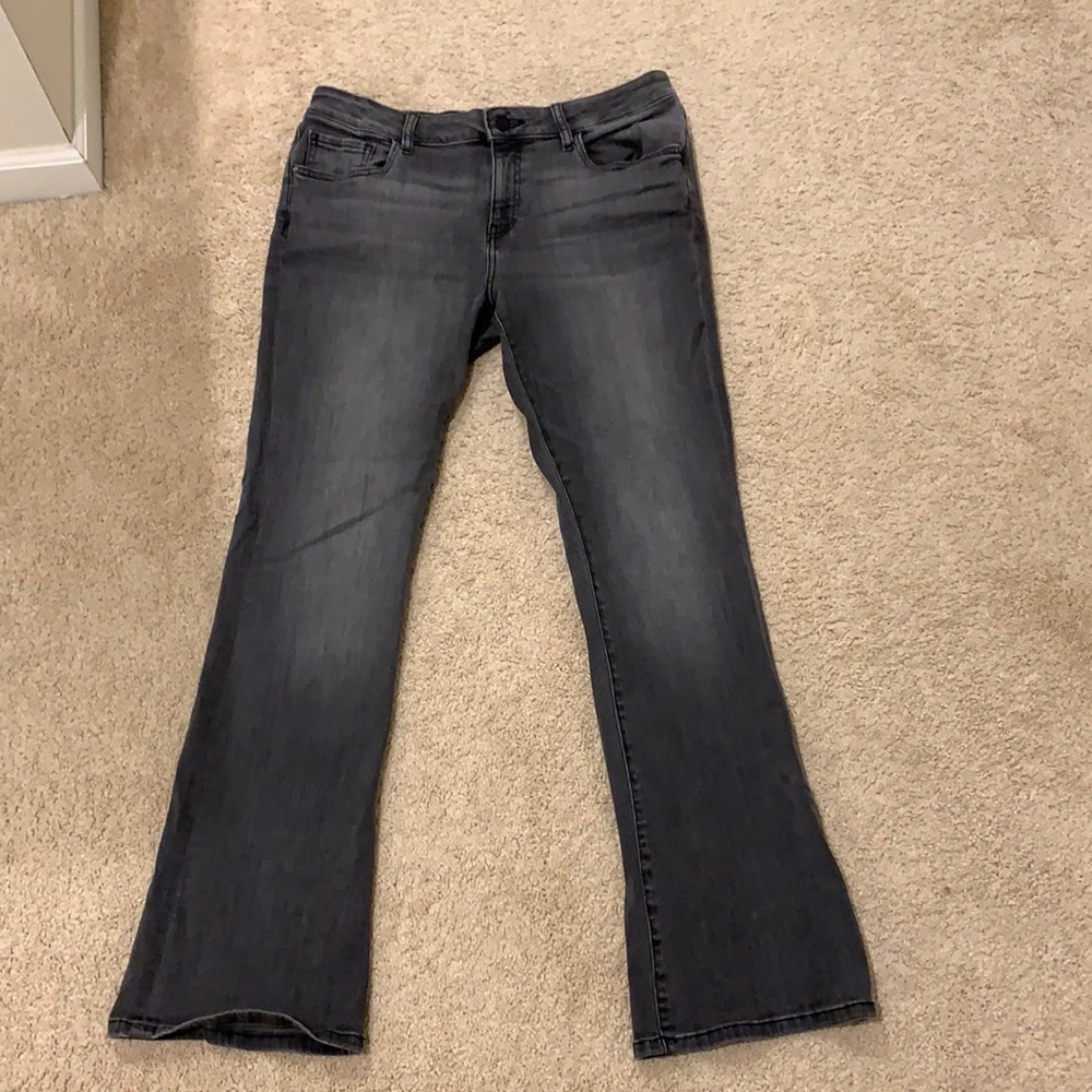 Super cute bootcut jeans!!